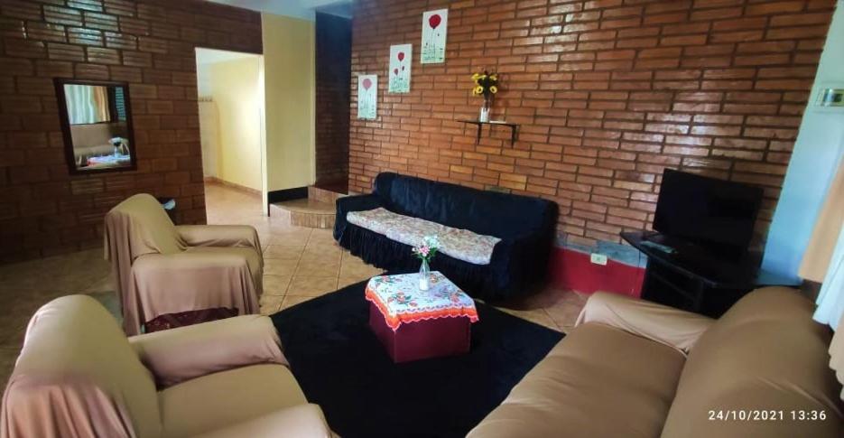 Iguazu Alojamiento "La Casa" Puerto Iguazú Dış mekan fotoğraf