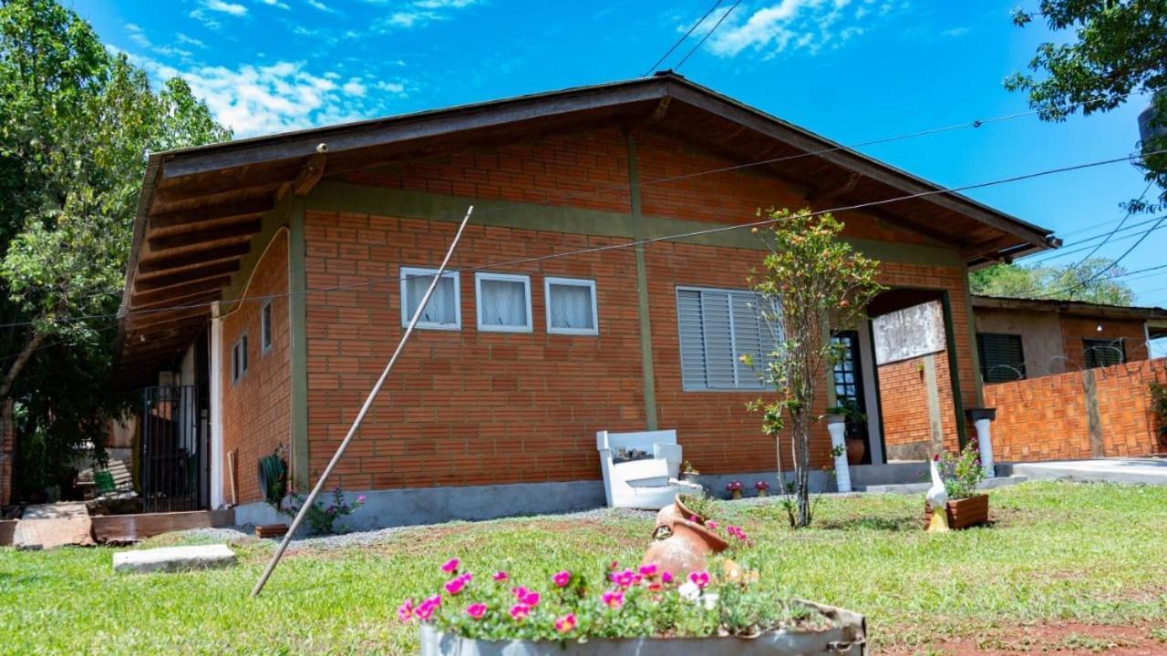 Iguazu Alojamiento "La Casa" Puerto Iguazú Dış mekan fotoğraf